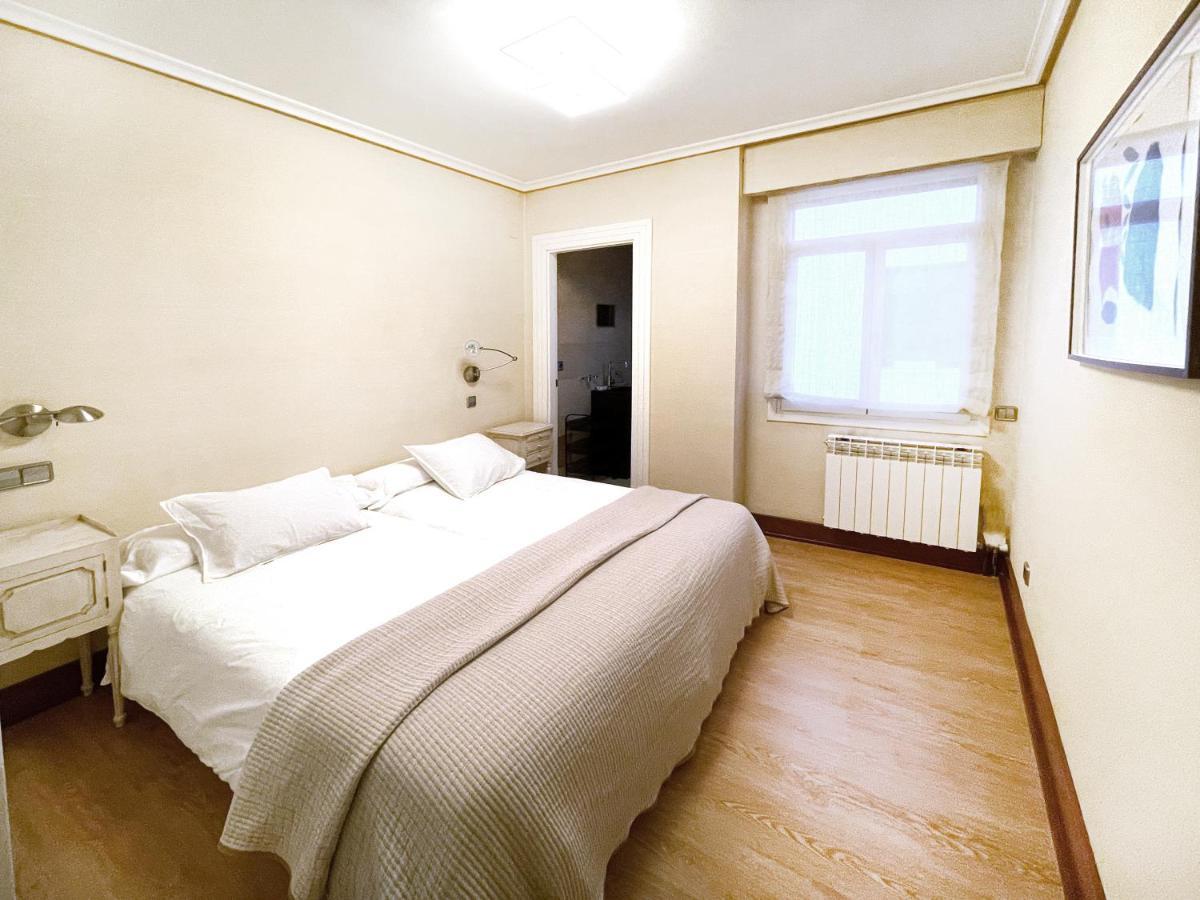 Luxury San Prudencio Vitoria Lägenhet Exteriör bild