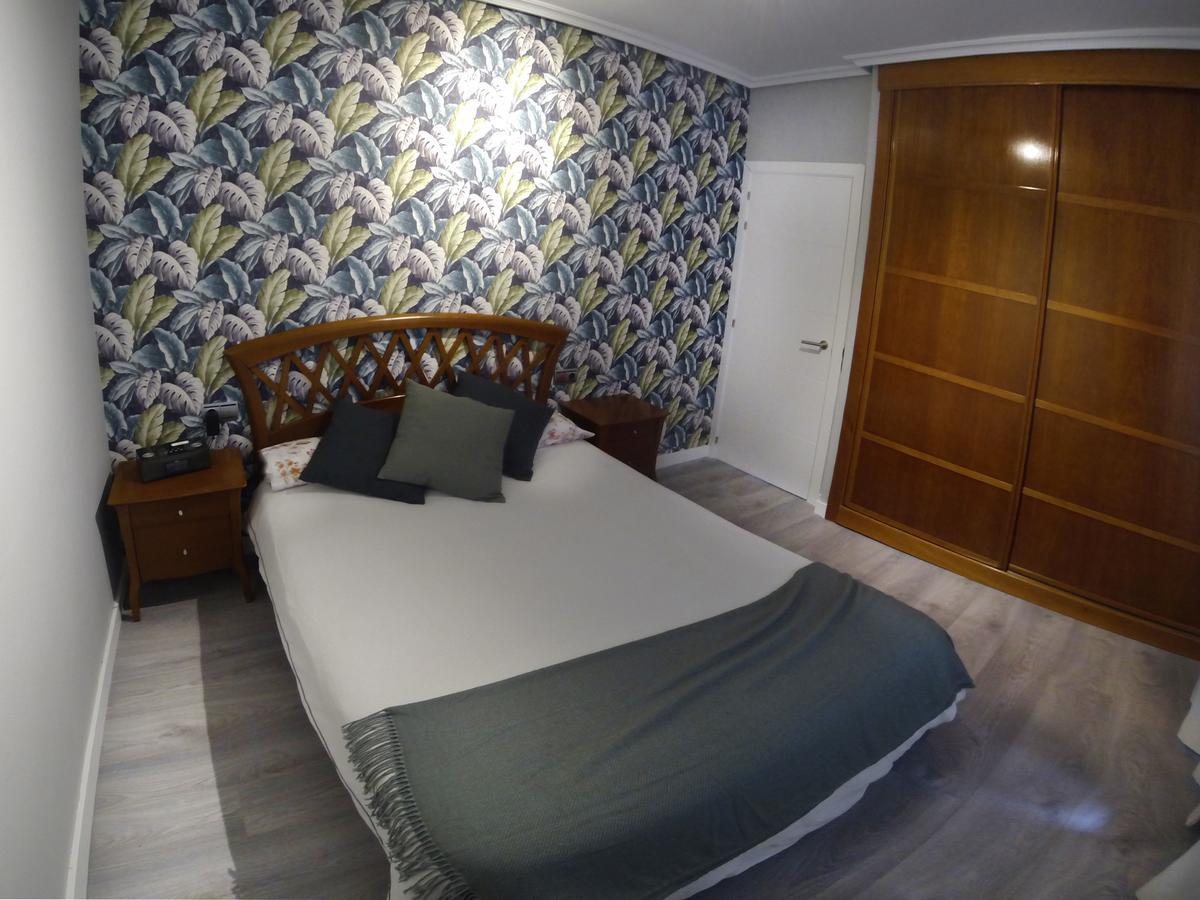 Luxury San Prudencio Vitoria Lägenhet Exteriör bild
