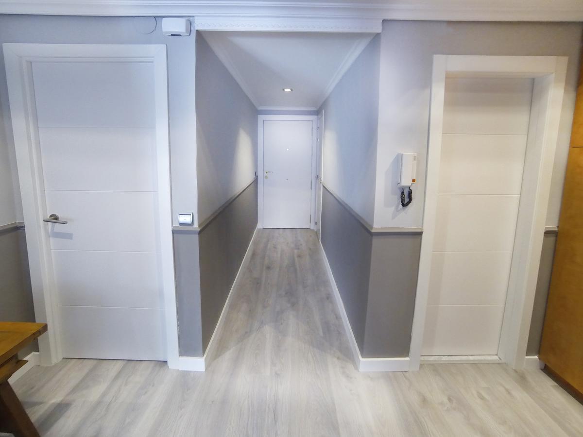 Luxury San Prudencio Vitoria Lägenhet Exteriör bild