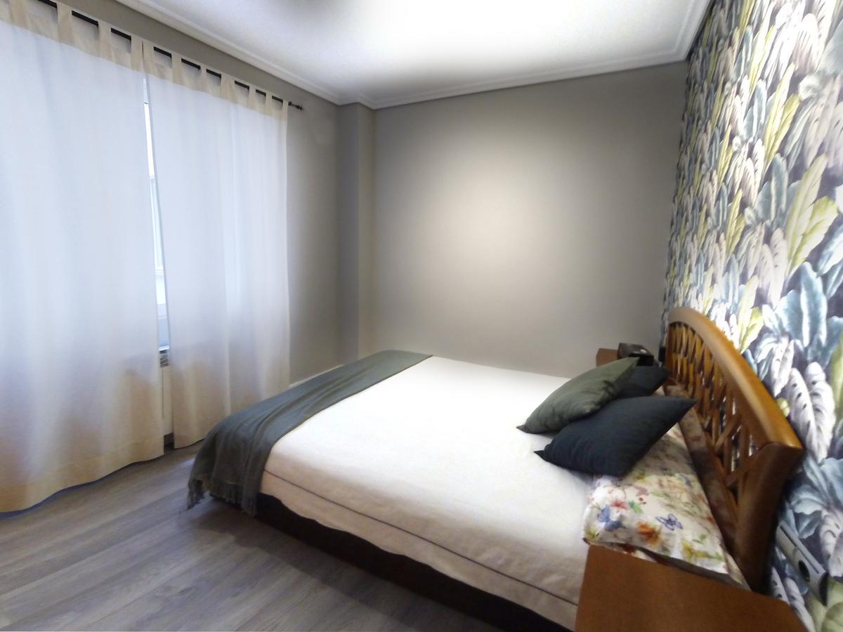 Luxury San Prudencio Vitoria Lägenhet Exteriör bild